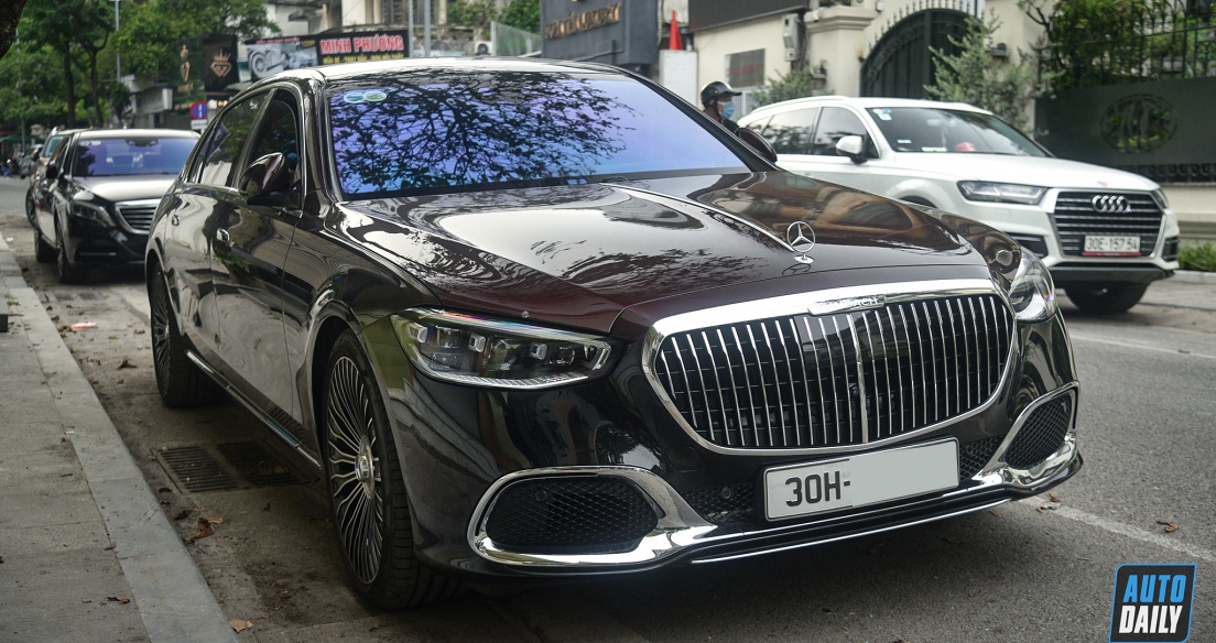Diện kiến Mercedes-Maybach S580 2022 giá hơn 17 tỷ trên phố Hà Nội