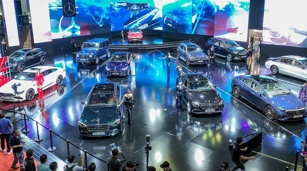 VMS 2022: Mercedes-Benz gây choáng ngợp với dàn 17 chiếc xe siêu sang