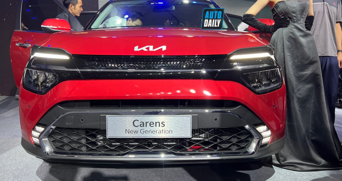 Kia Carens 2023 chính thức ra mắt tại Việt Nam, giá từ 619 triệu đồng