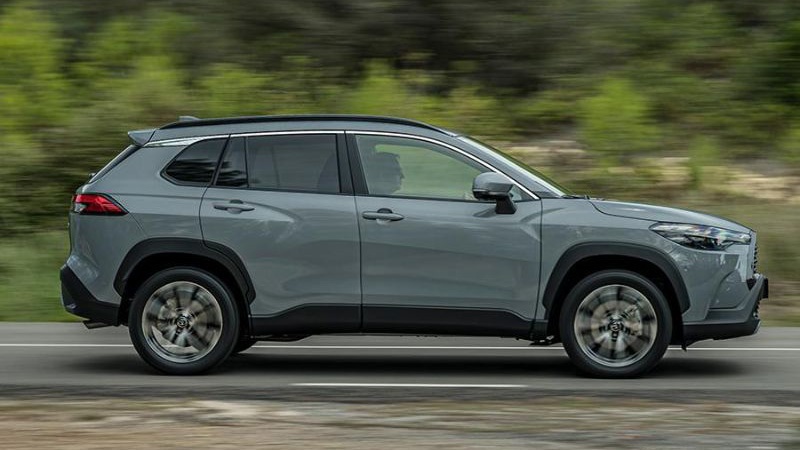 Toyota Corolla Cross 2023 sắp ra mắt tại Singapore với động cơ mạnh mẽ hơn
