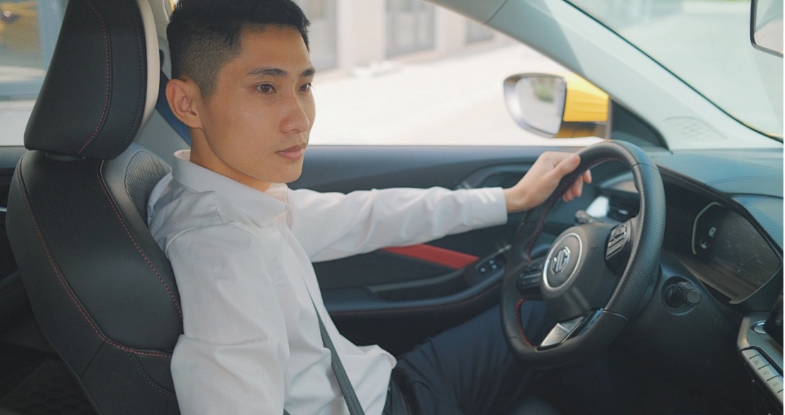 MG5 – Chiếc xe “dư thừa” option giải trí