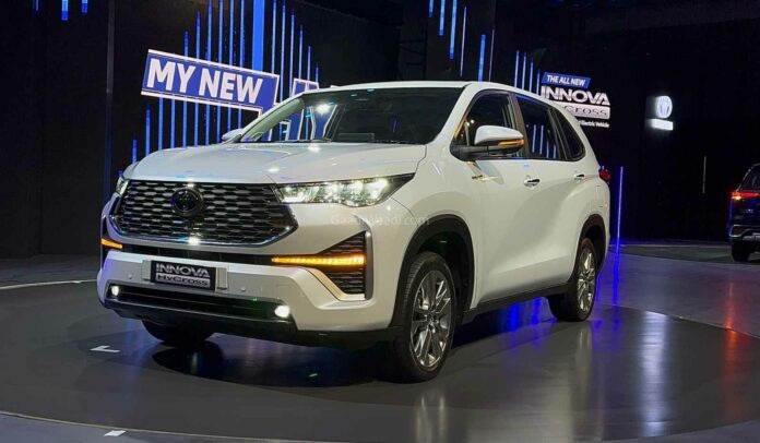 Toyota Innova 2023 có giá quy đổi chỉ từ 520 triệu đồng