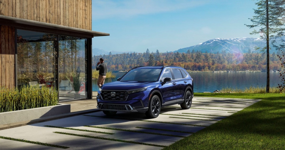 Honda CR-V 2023 lăn bánh khỏi dây chuyền sản xuất, sẵn sàng bàn giao tới tay khách hàng