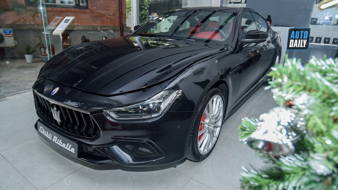 Chiêm ngưỡng Maserati Ghibli Rebelle chỉ một chiếc duy nhất về Việt Nam