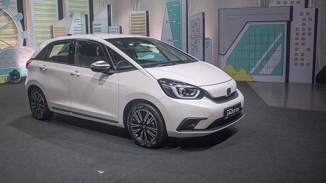 Honda Jazz 2021 cập bến ĐNÁ, giá quy đổi từ 1,7 tỷ đồng
