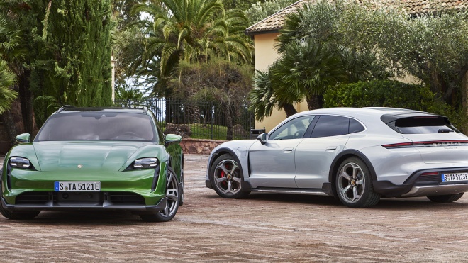 Xe điện Porsche Taycan Cross Turismo 2022 ra mắt, giá 90.900 USD