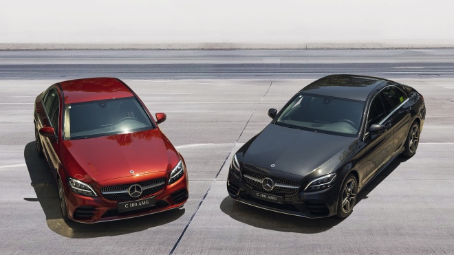Mercedes-Benz C180 AMG mới tại Việt Nam có giá 1,499 tỷ đồng
