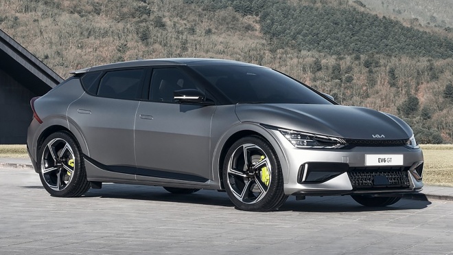 Kia EV6 trình làng, tăng tốc 0-100km/h trong 3,5 giây, qua mặt Porsche Taycan