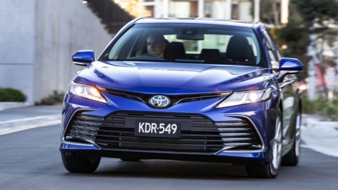 Toyota Camry 2021 nâng cấp ra mắt tại Australia, giá từ 23.920 USD
