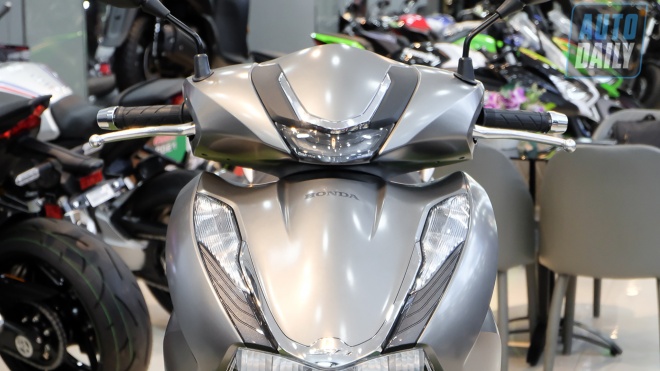 Chi tiết Honda SH350i 2021 đầu tiên về Việt Nam, giá bán hơn 360 triệu đồng