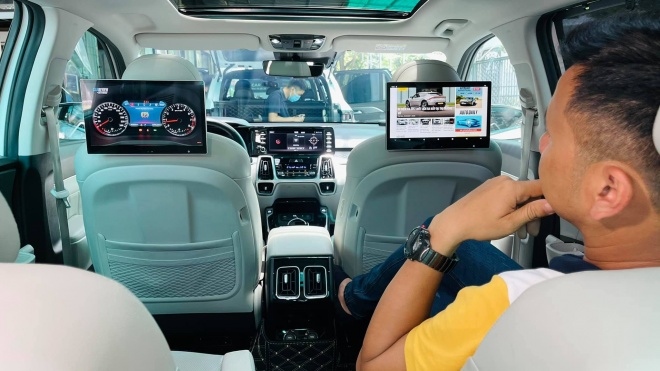 Lắp màn hình ô tô giải trí - Nâng cấp hàng ghế sau Kia Sorento, VinFast Lux SA lên hạng thương gia