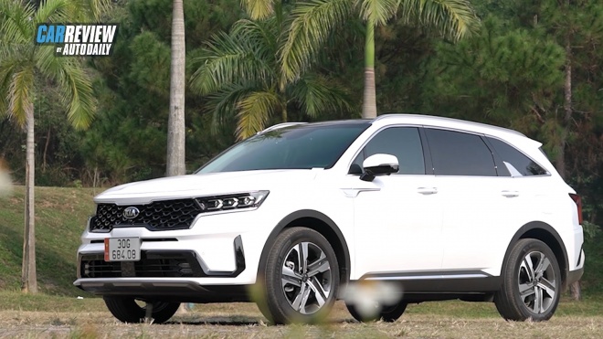 Kia Sorento 2021 được giảm giá lên đến 100 triệu đồng
