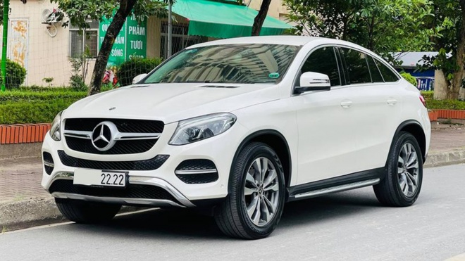 Mercedes-Benz GLE 400 Coupe biển tứ qúy 2 chào bán lại giá hơn 3,6 tỷ