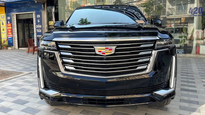 Cadillac Escalade Premium Luxury Platinum ESV 2021 đầu tiên về Việt Nam