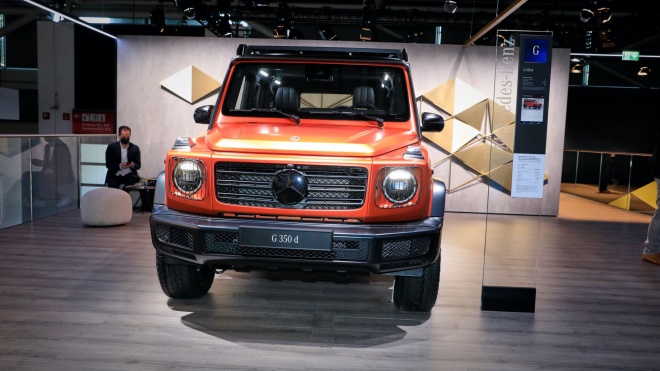 Mercedes-Benz G-Class 2022 ra mắt, bổ sung gói phụ kiện off-road mới
