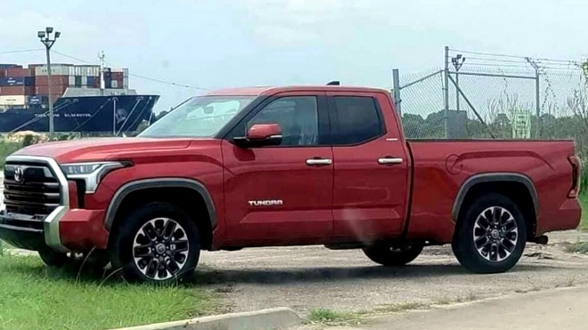Toyota Tundra 2022 lộ ảnh thực tế phiên bản tiêu chuẩn