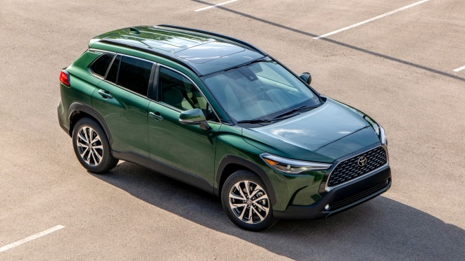 Toyota Corolla Cross 2022 chốt giá từ 22.195 USD