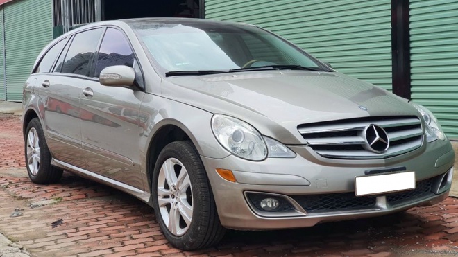 Hơn 300 triệu sở hữu hàng hiếm Mercedes-Benz R350 2005