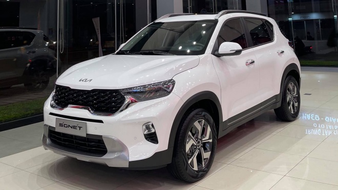 Kia Sonet 2021 giá từ 499 triệu có mặt tại đại lý ở Hà Nội