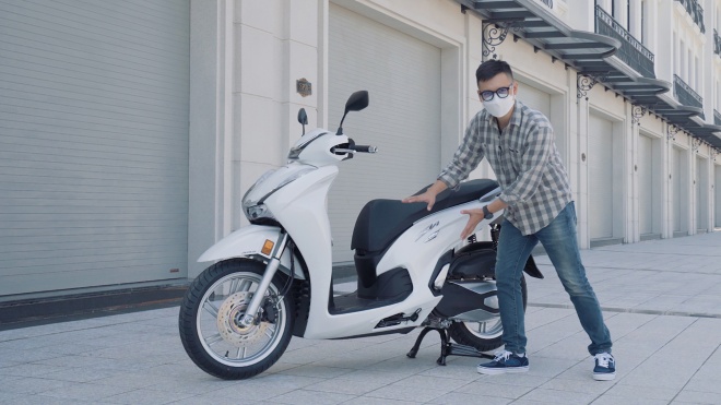 Trải nghiệm chi tiết Honda SH350i giá 146 triệu - Xứng danh "Ông hoàng xe tay ga"?