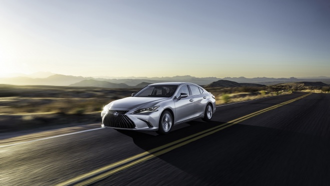 Lexus ES và GX phiên bản 2022 ra mắt tại Việt Nam