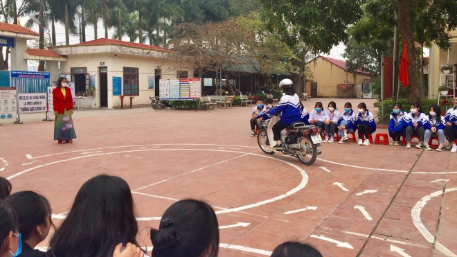 Khởi động chương trình ‘ATGT cho nụ cười ngày mai’ năm học 2021-2022