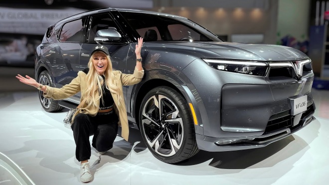 Xem Supercar Bondie Review cặp đôi VinFasr VF tại Los Angeles Auto Show