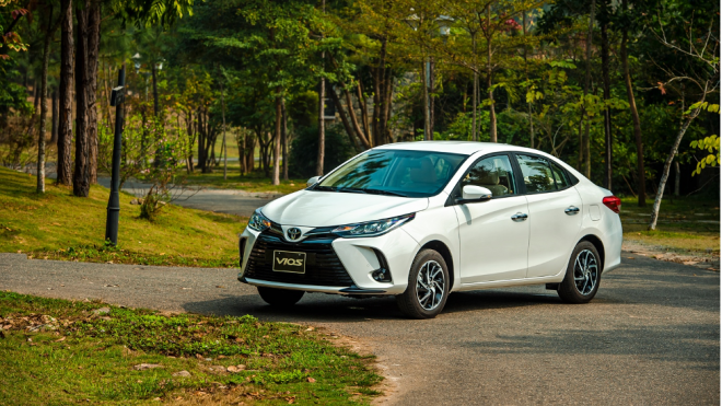 Tháng 11: Toyota giảm giá đồng loạt nhiều phiên bản Vios, cơ hội vàng trong tầm tay