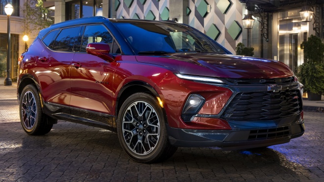 Chevrolet Blazer 2023: Kiểu dáng sắc nét hơn, công nghệ hiện đại hơn