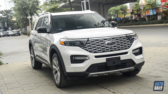 Ford Explorer Platinum nhập tư nhân giá hơn 4 tỷ, trang bị xịn sò hơn xe chính hãng