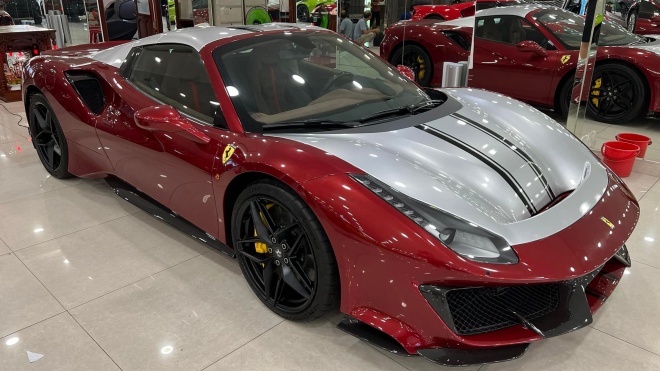 Rộ tin ông Đặng Lê Nguyên Vũ chi 100 tỷ tậu liền lúc 3 chiếc Ferrari và 1 xe thể thao