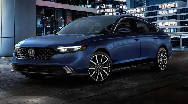 Honda Accord 2023 phiên bản đắt nhất có giá 46.442 USD