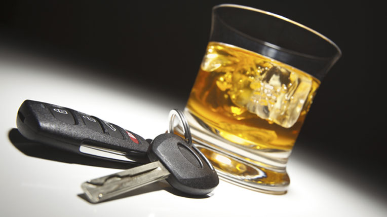 Ôtô có thể phát hiện tài xế say xỉn drunk-driving.jpg