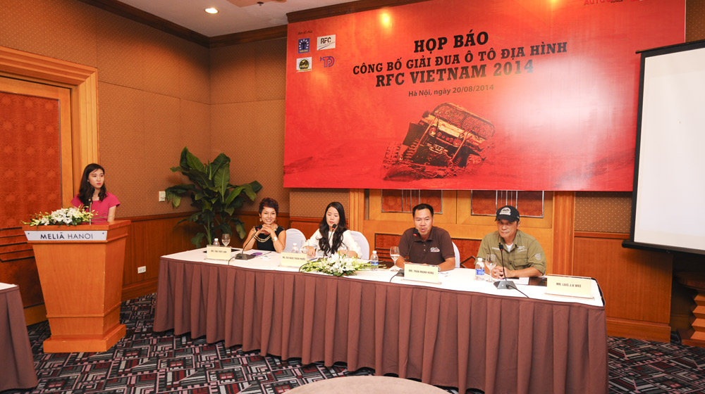 Người Việt sắp mang xế “khủng” đi offroad tại Hạ Long hop bao RFC 2014 (6).jpg