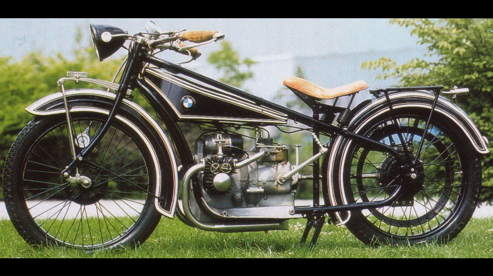 Mô-tô BMW chính hãng sắp ra mắt tại Việt Nam r32 (2) high.jpg