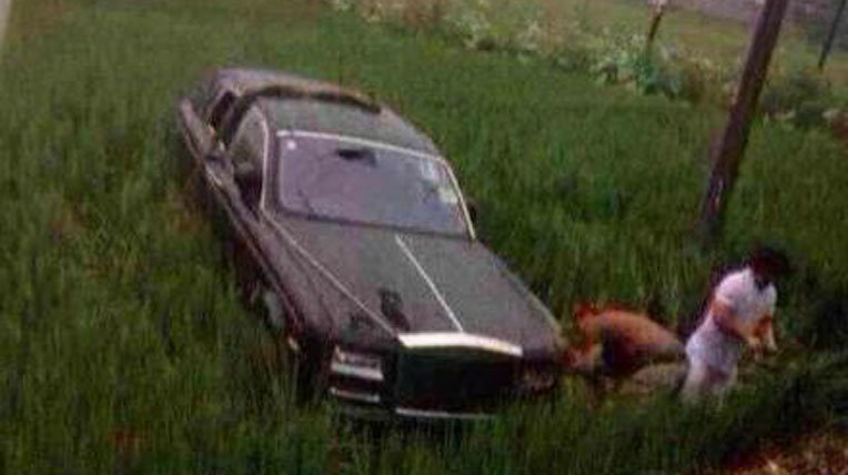 Rolls-Royce Phantom bay xuống ruộng, chổng bánh lên trời rolls-royce-crash (4).jpg