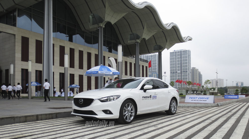 Lái thử Mazda6 mới tại Hà Nội Mazda6