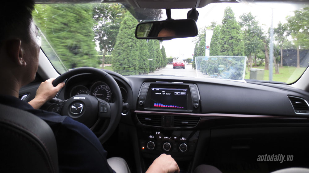 Lái thử Mazda6 mới tại Hà Nội Mazda6