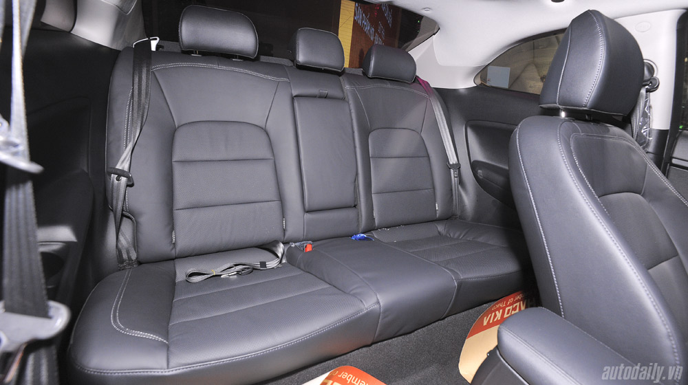 KIA Cerato KOUP: Xe 2 cửa giá bình dân tại Việt Nam kia koup