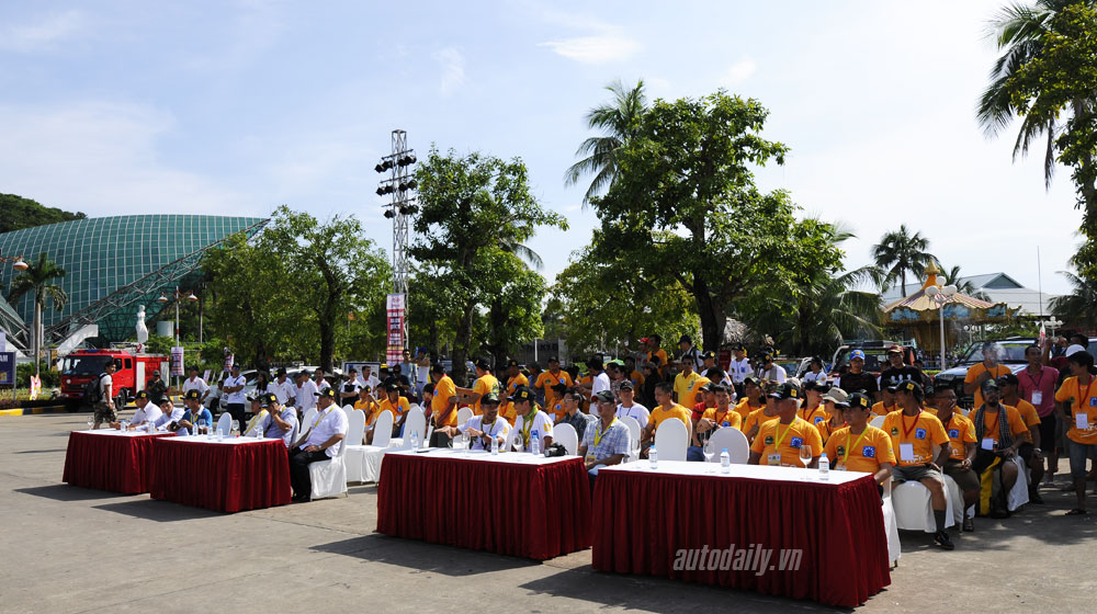 Giải đua xe địa hình khắc nghiệt nhất Việt Nam khởi tranh RFC-Vietnam-2014-(10).jpg