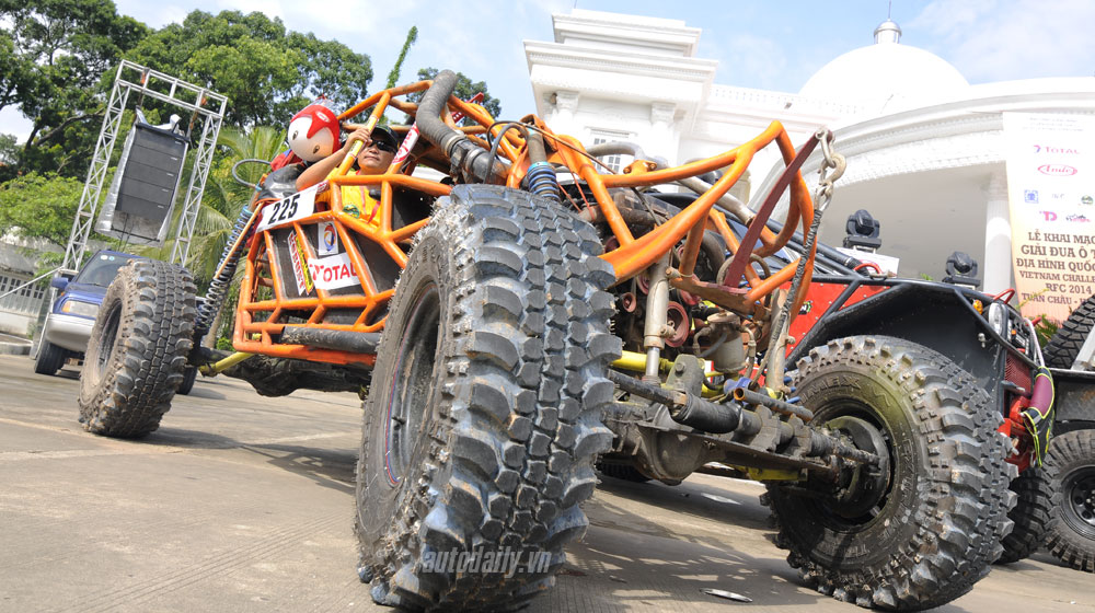 Giải đua xe địa hình khắc nghiệt nhất Việt Nam khởi tranh RFC-Vietnam-2014-(3).jpg