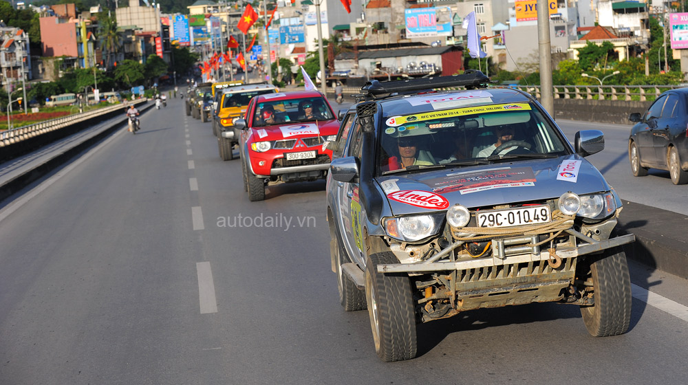 Xe offroad “quậy” tưng bừng ở Hạ Long rfc halong 2014 (15).jpg