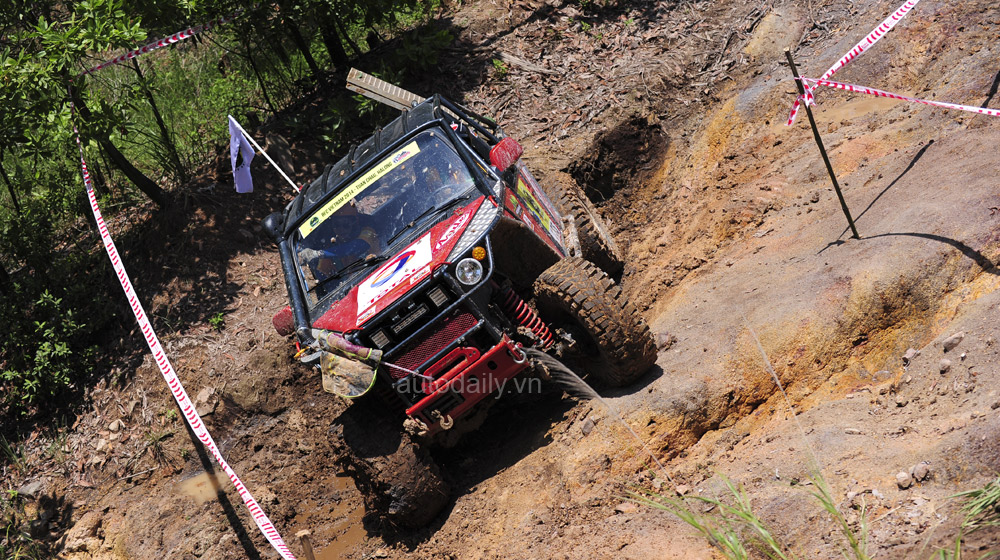 RFC VIETNAM 2014: Đẫm mồ hôi “phá xe” dưới cái nắng “đổ lửa” rfc halong 2014 (18)-1.jpg