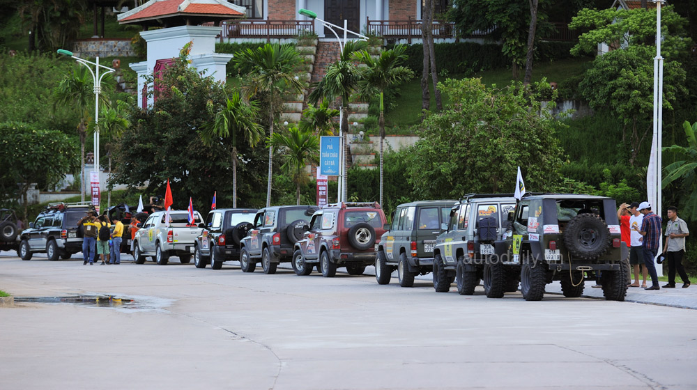 Xe offroad “quậy” tưng bừng ở Hạ Long rfc halong 2014 (18).jpg