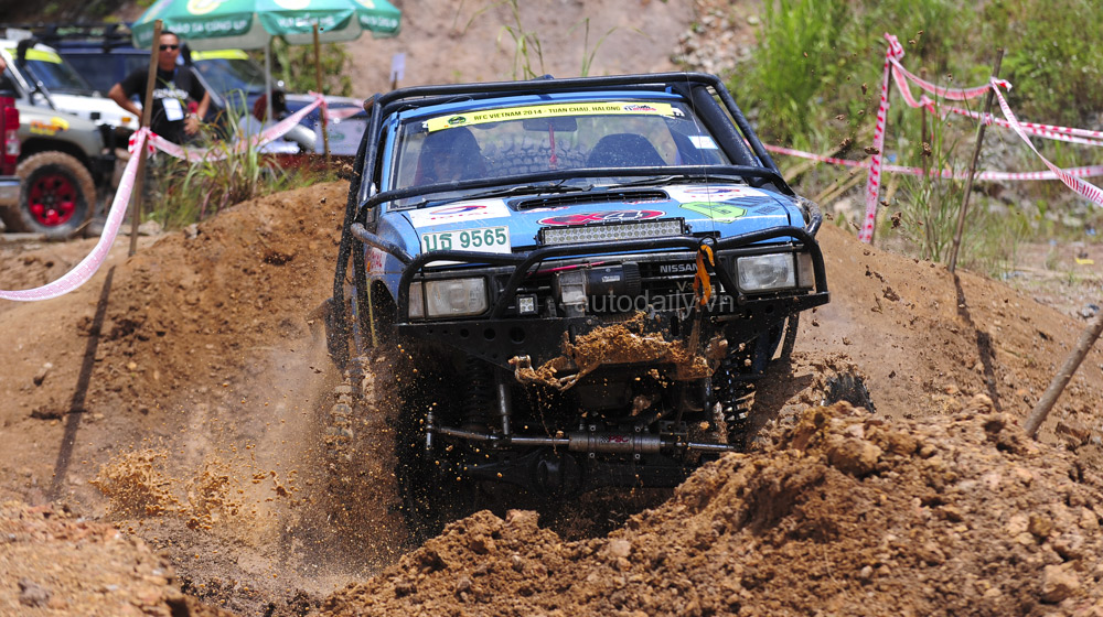 RFC VIETNAM 2014: Đẫm mồ hôi “phá xe” dưới cái nắng “đổ lửa” rfc halong 2014 (31).jpg