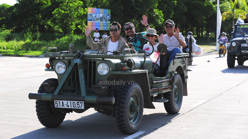 Xe offroad “quậy” tưng bừng ở Hạ Long rfc halong 2014 (6).jpg