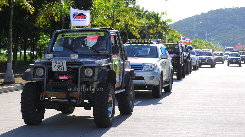 Xe offroad “quậy” tưng bừng ở Hạ Long rfc halong 2014 (8).jpg