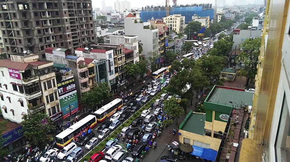 Cấm tuyến Cầu Giấy - Xuân Thủy, ôtô đi đường nào? Cam-o-to.jpg