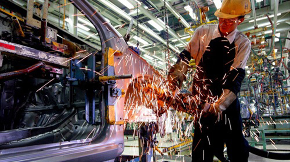 Việt Nam, chiếc ôtô và cây lúa DucTho-cadcb.jpg