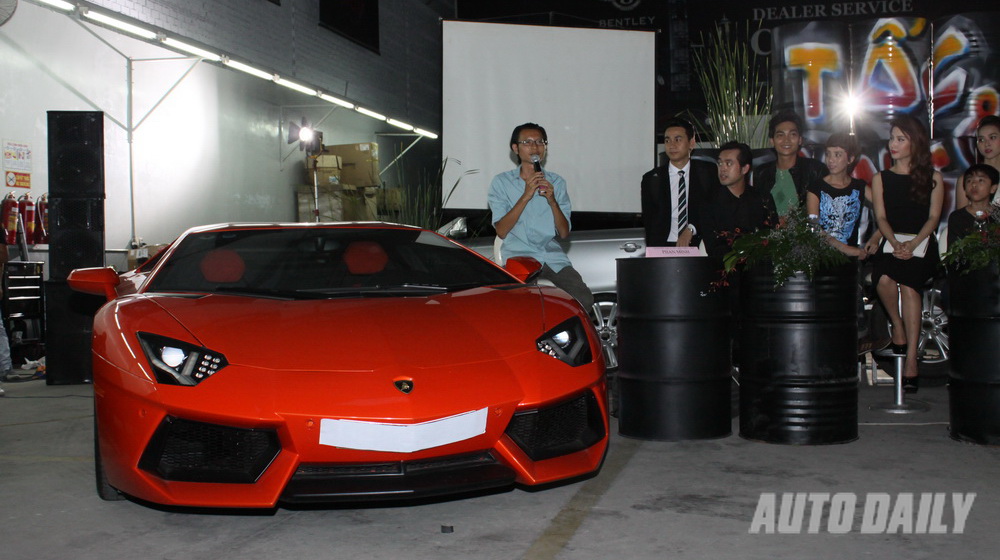Siêu xe và môtô PKL hội tụ tại Sài Gòn Lamborghini Aventador.jpg